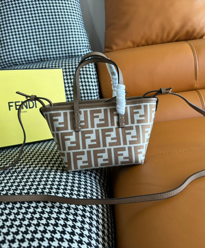 Fendi Mini Roll 8BS096